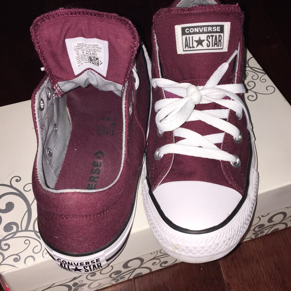 Converse’s burgundy